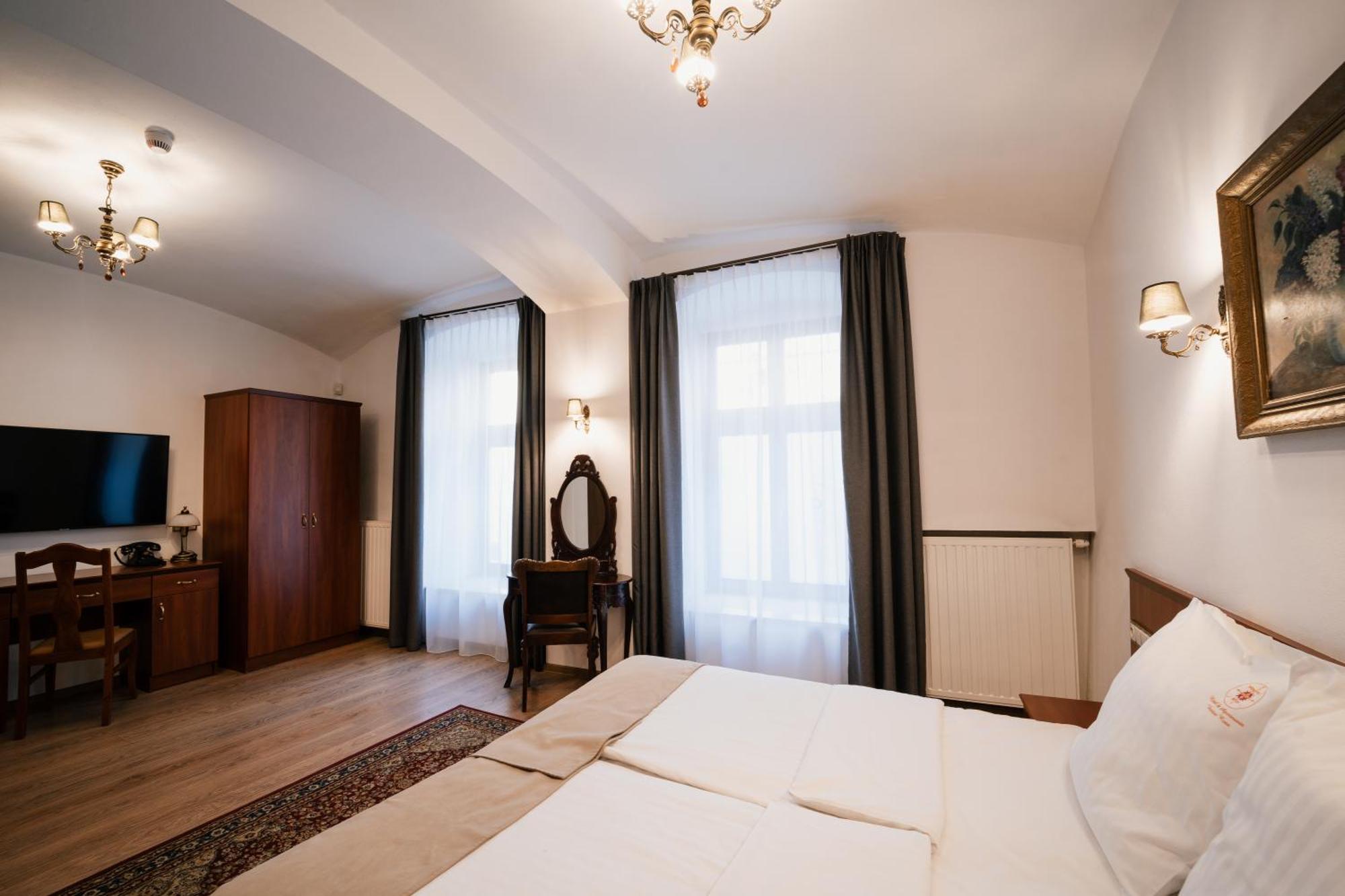 Hotel & Apartments Ventus Rosa Bielsko-Biala Room photo